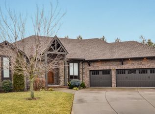 6525 S Meadowview Ave, Ozark, MO 65721