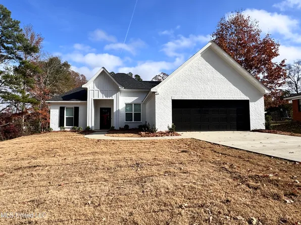 176 El Pine Dr, Pearl, MS 39208