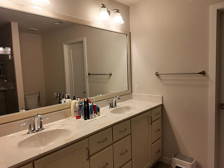 148 Kennedy Dr — Photo 18