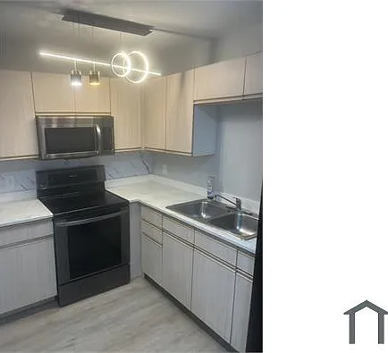 2 bed, $1,800 — Photo 1