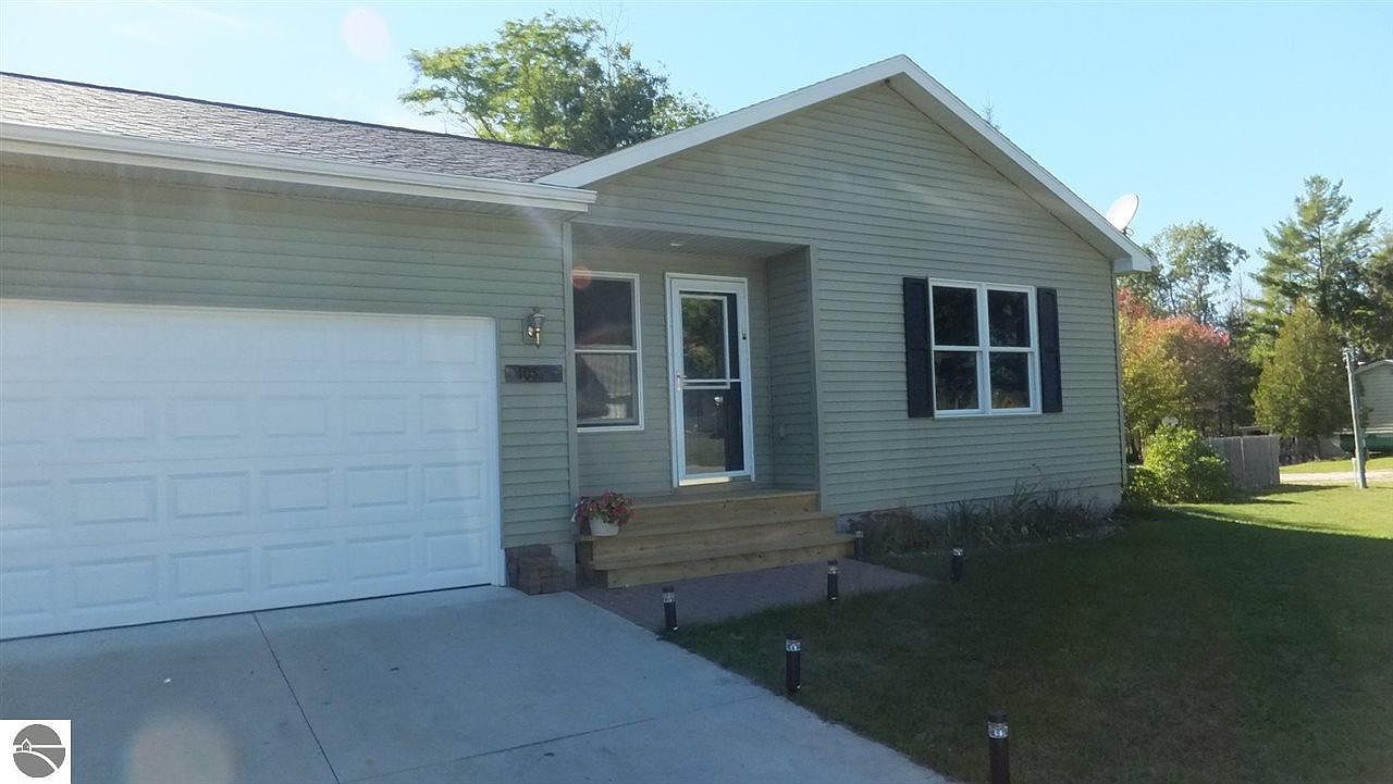 10591 Deadstream Rd, Honor, MI 49640 Zillow