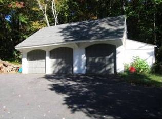 236 Burleigh Rd, Wilbraham, MA 01095