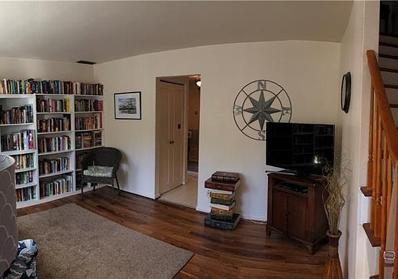 5th image of 2918 Eagle Dr