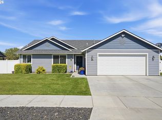 384 SW Cottonwood Dr, Hermiston, OR 97838