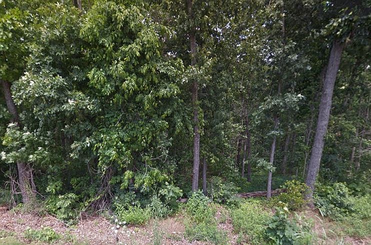 1st image of 16-33433 Bridlington Dr