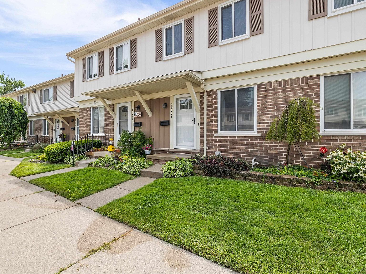 39721 Manor Dr, Harrison Township, MI 48045 Zillow