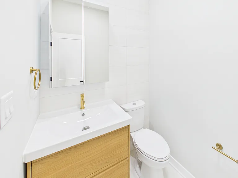 2236 W Cermak Rd #1R — Photo 15