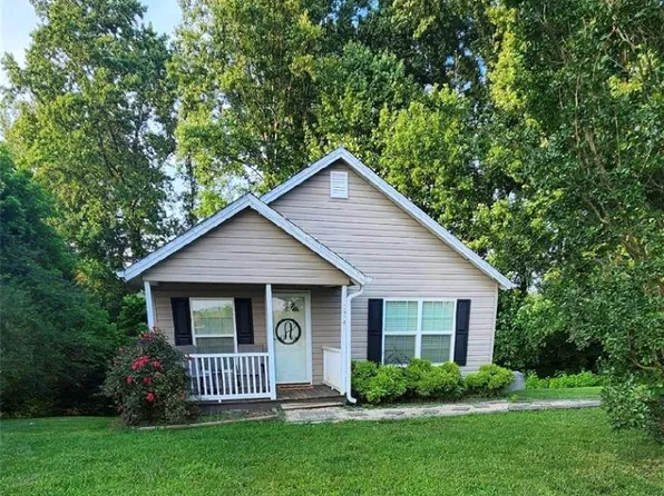 1761 Prison Camp Rd, Dobson, NC 27017