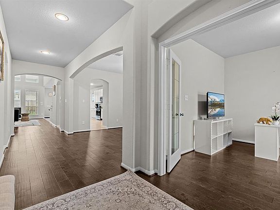 5th image of 20526 Enrique Drive