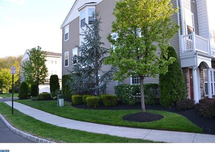 2nd image of 10 Swan Ct