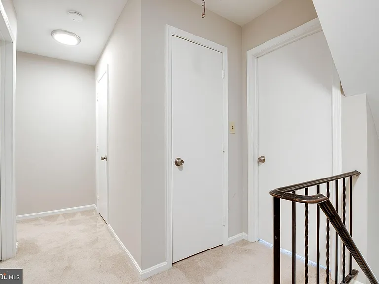 322 Clay St — Photo 20