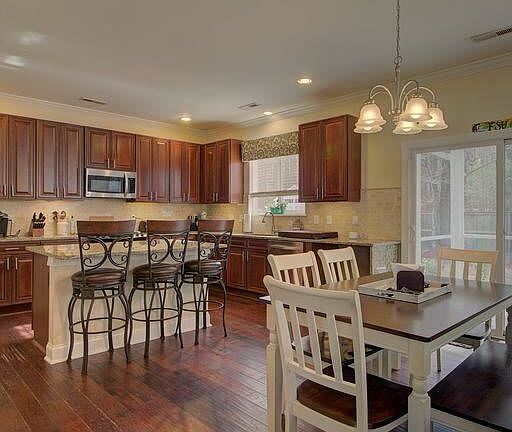 5th image of 221 Austin Creek Ct