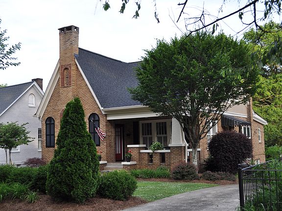 3rd image of 735 Otis Blvd