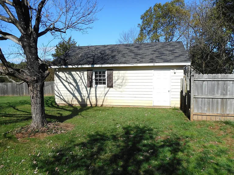 4109 Windlestraw Ln — Photo 17