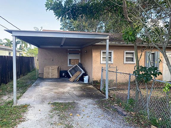 4th image of 405 N D St #0