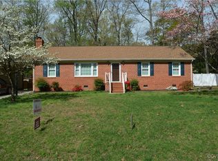 10342 Glen Oaks Dr, Chester, VA 23831