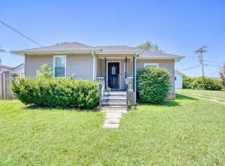 207 S Delaware St, Nixa, MO 65714