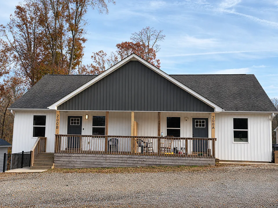 200 Wofford Rd #B