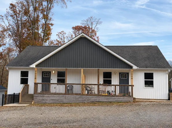 200 Wofford Rd #B, Taylors, SC 29687