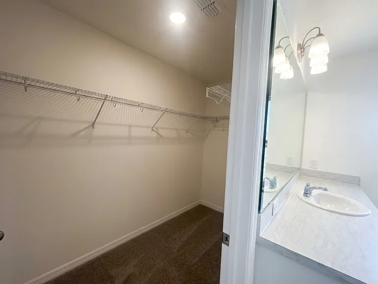 1438 Acorn Meadow Loop — Photo 10