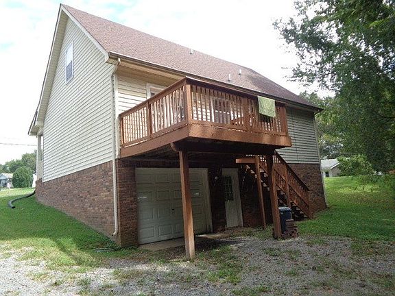 2nd image of 222 Sherwood Hills Dr