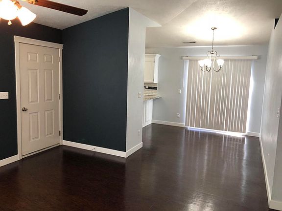 3rd image of 444 E Sunland Dr #32