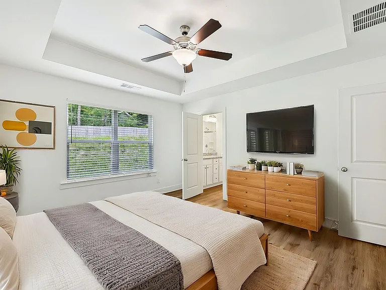 Haven at Parkway Pointe — Photo 17