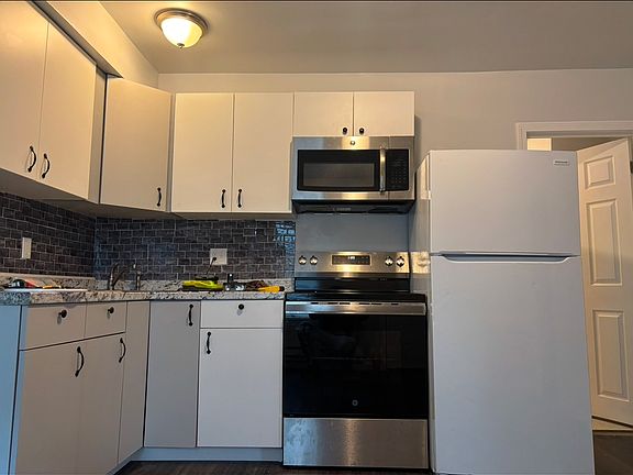 5th image of 9 Cooke St #1B