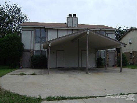 1st image of 515 Norwood Cir E