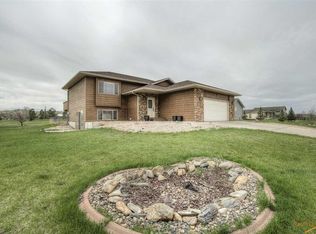 14821 Creekside Dr, Box Elder, SD 57719