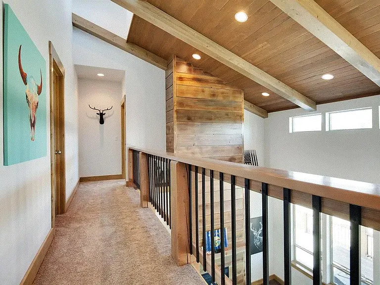 202 Nelson Dr — Photo 12