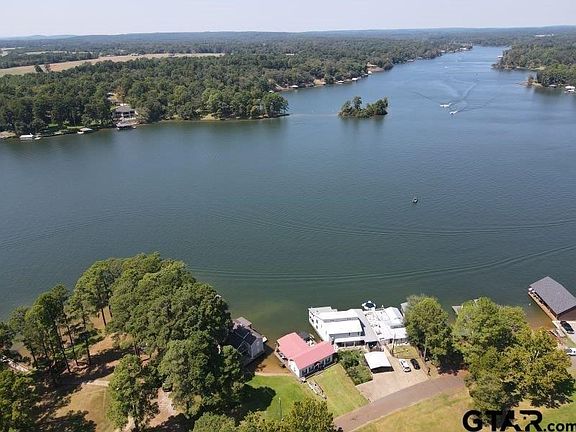 4th image of 2639 Lakeshore Dr