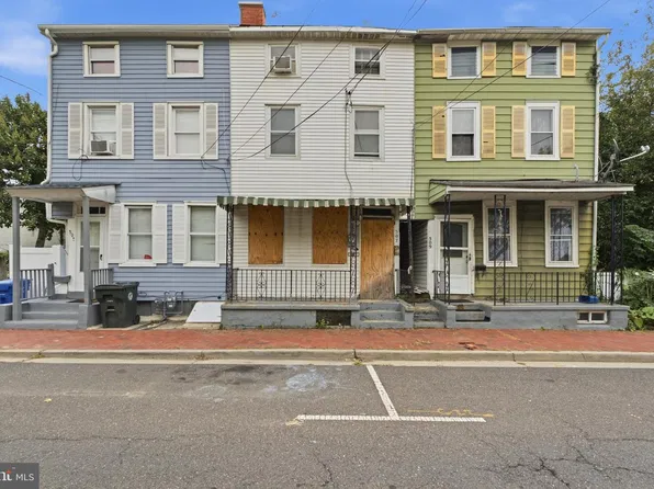 507 Lawrence St, Burlington, NJ 08016