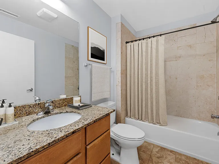 3301 Park Ave #202 — Photo 5