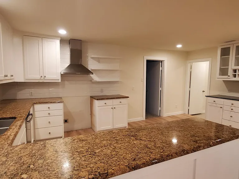 3203 N Winnetka Ave — Photo 7