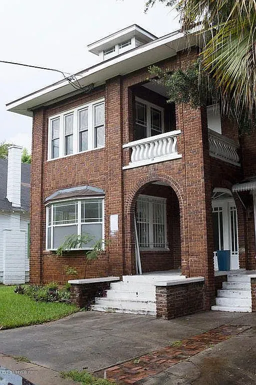 2 bed, 1800 sqft, $2,150 — Photo 2