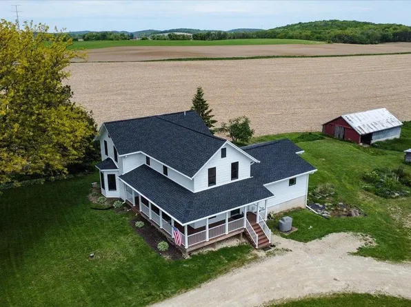 5260 Tower Line Road, Marshall, WI 53559