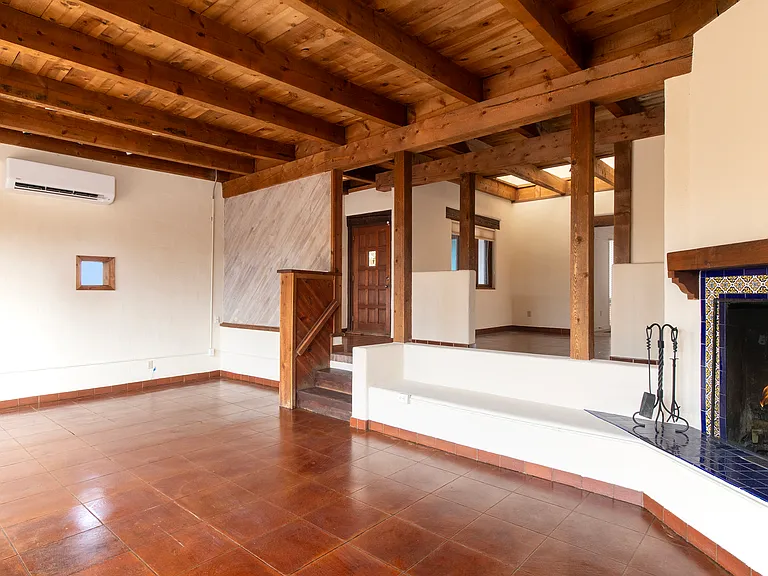 377 Calle Loma Norte — Photo 4