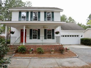 1510 Longleaf Dr E, Pinehurst, NC 28374