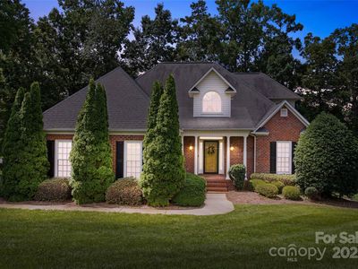 803 Woodmoore Ln, Kannapolis, NC, 28081