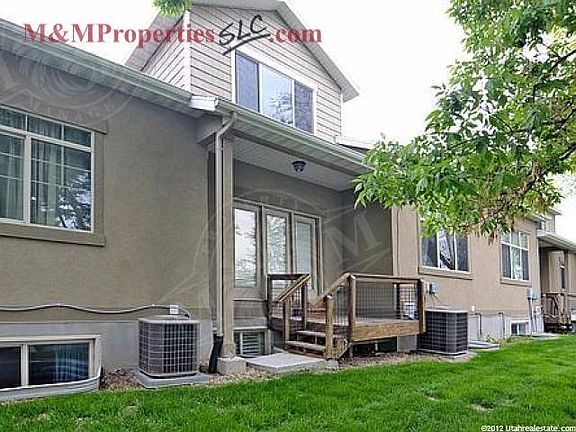 3rd image of 2216 W Mackay Ln
