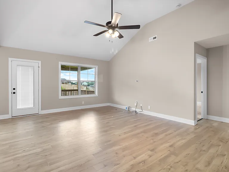 225 Ardell Dr — Photo 7