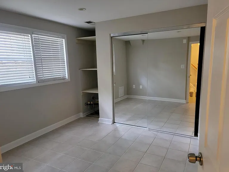 8029 Sleepy View Ln — Photo 10