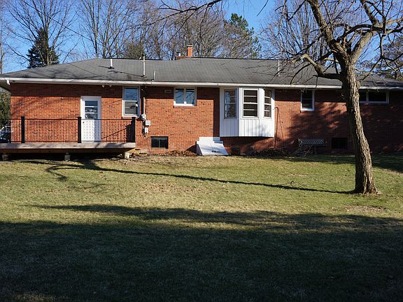 Exterior - Rear