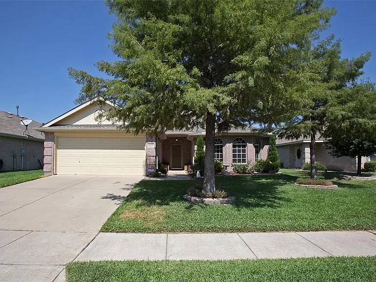 9908 Carter Dr — Photo 1