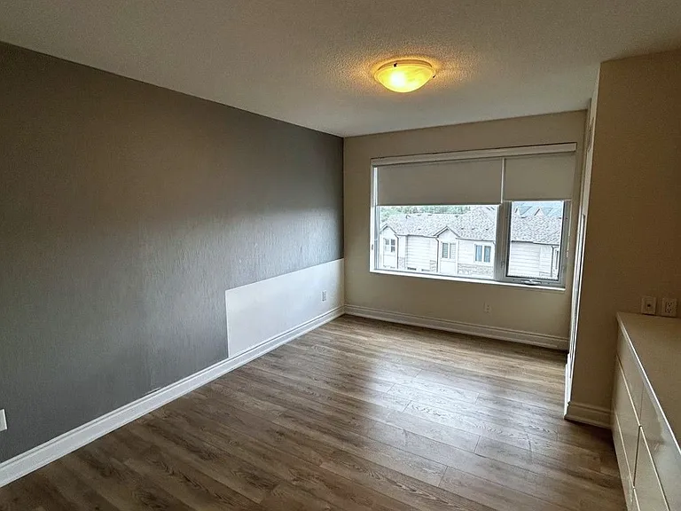 233 S Park Rd #611 — Photo 27