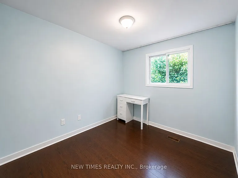 7 Leavey Ct #UPPER — Photo 9