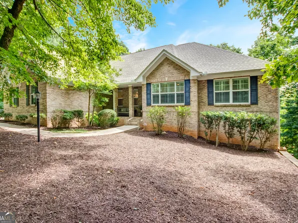 194 Autumn Sweet Dr, Clarkesville, GA 30523