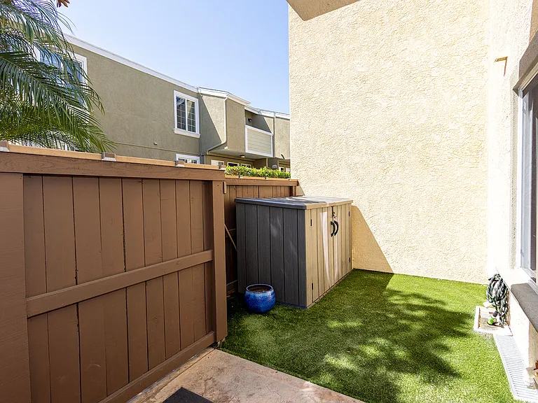 5252 Balboa Arms Dr #167 — Photo 22