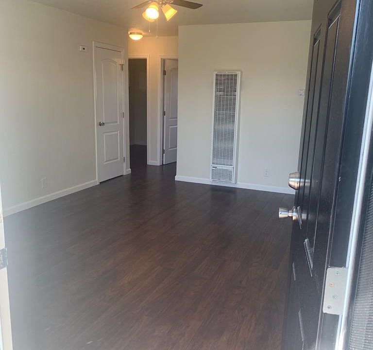 1st image of 1717 Amber Dr APT B